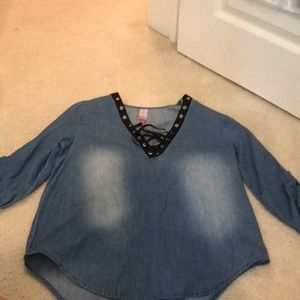 Jean V-neck shirt